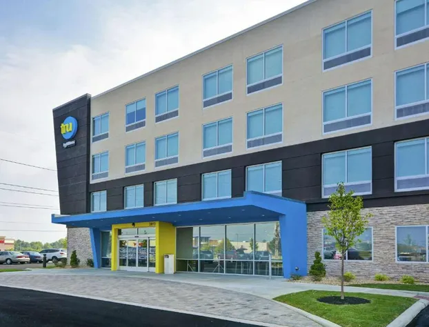 Tru by Hilton Beavercreek Dayton hotel detail image 1