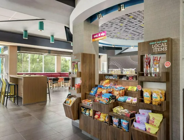 Tru by Hilton Duluth Mall Area hotel detail image 3