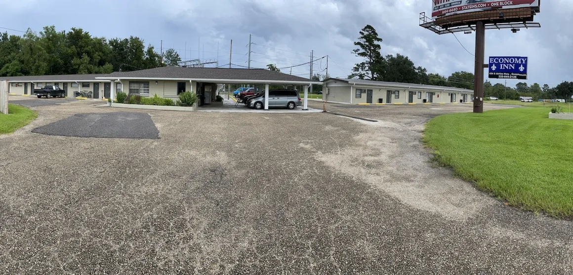 Economy Inn hotel hero