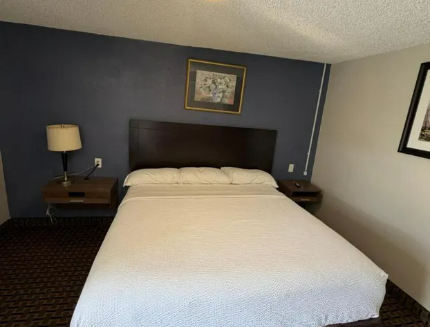 Economy Inn hotel detail image 4