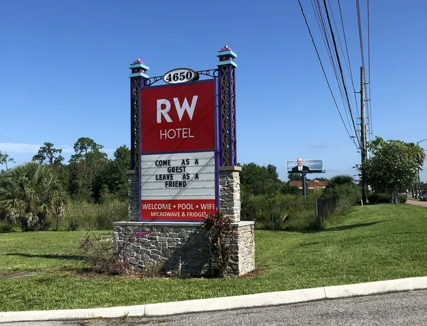 RW Hotel hotel detail image 1