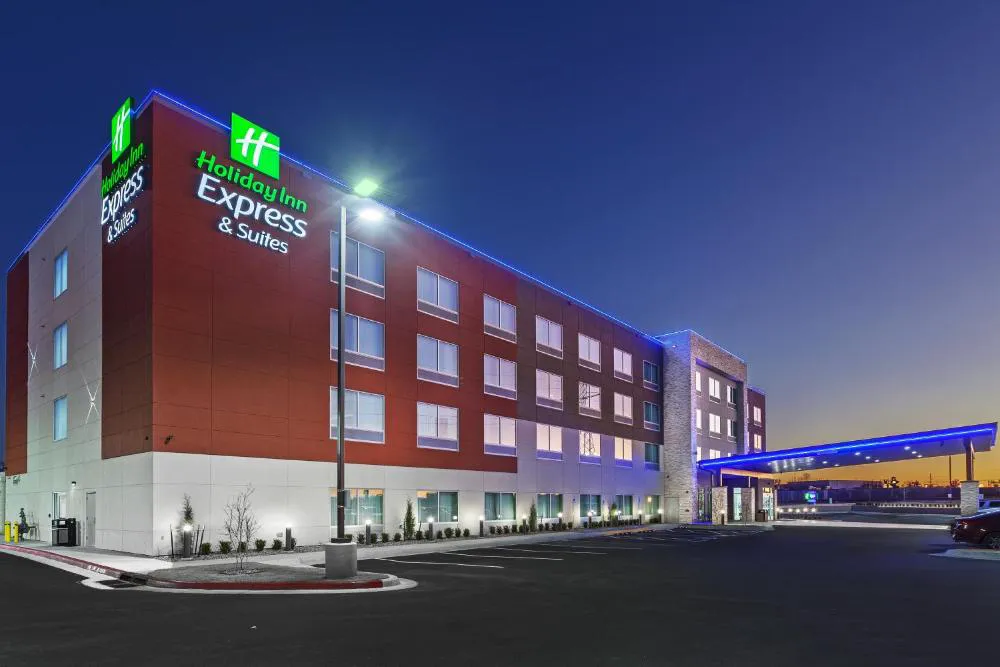Holiday Inn Express & Suites Tulsa Northeast - Owasso by IHG hotel hero