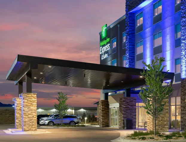 Holiday Inn Express & Suites Colorado Springs South I-25 by IHG hotel detail image 1