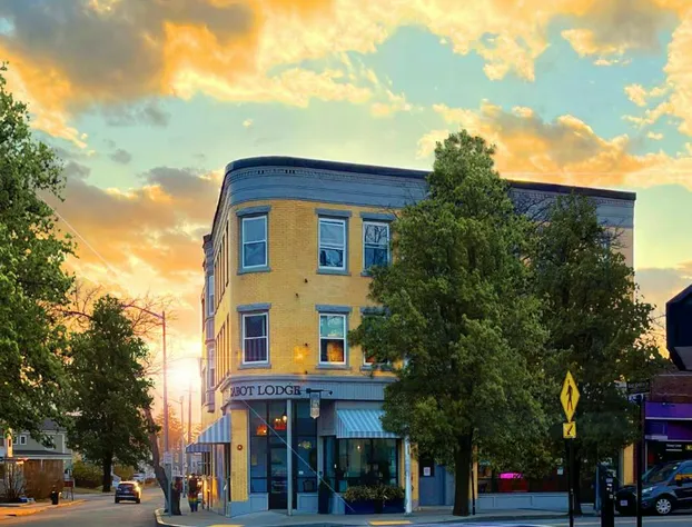 The Cabot Lodge hotel detail image 3