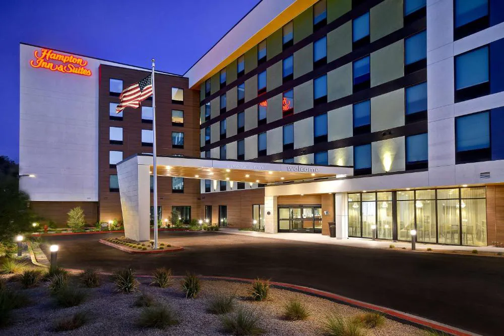 Hampton Inn & Suites Las Vegas Convention Center - No Resort Fee hotel hero