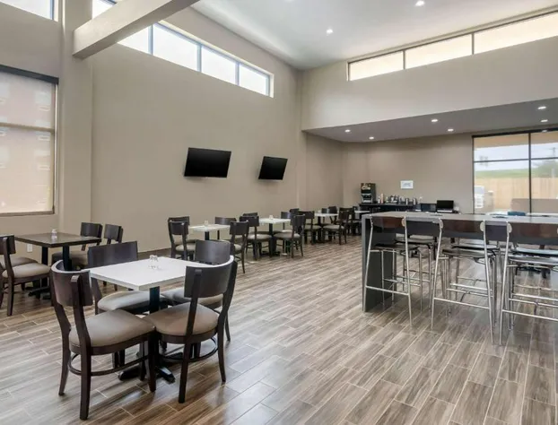 MainStay Suites Bricktown - near Medical Center hotel detail image 3