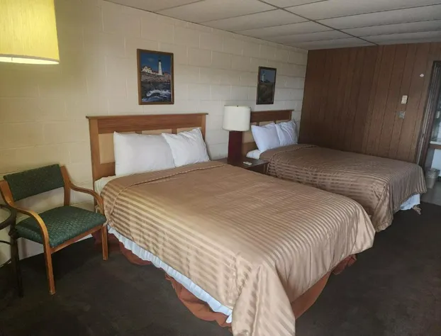 First Inn By OYO Quinter Hwy 70 hotel detail image 4