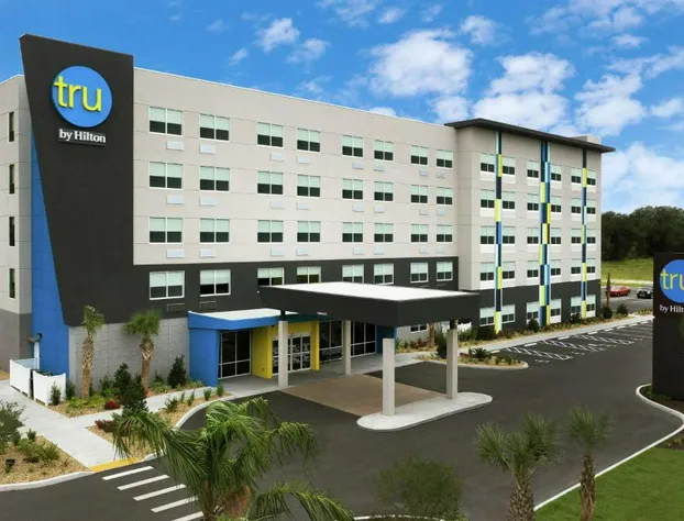 Tru by Hilton Lake City hotel detail image 1