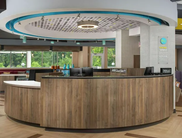 Tru by Hilton Lake City hotel detail image 3