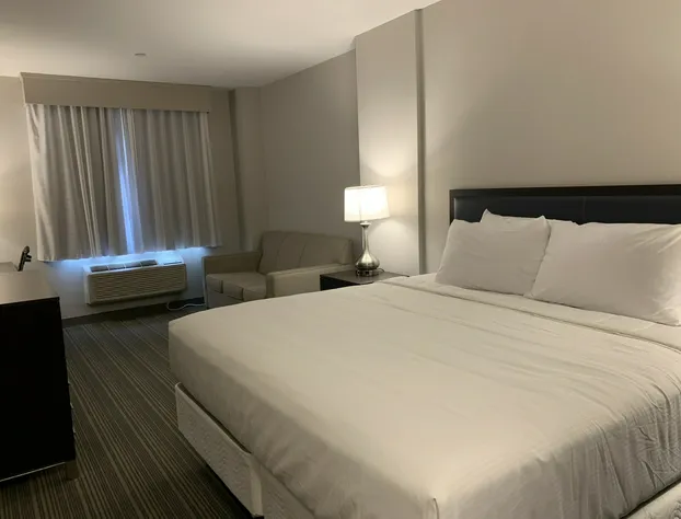 Wingate by Wyndham JFK Airport/Far Rockaway hotel detail image 4