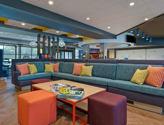 Tru by Hilton Mooresville hotel detail image 4