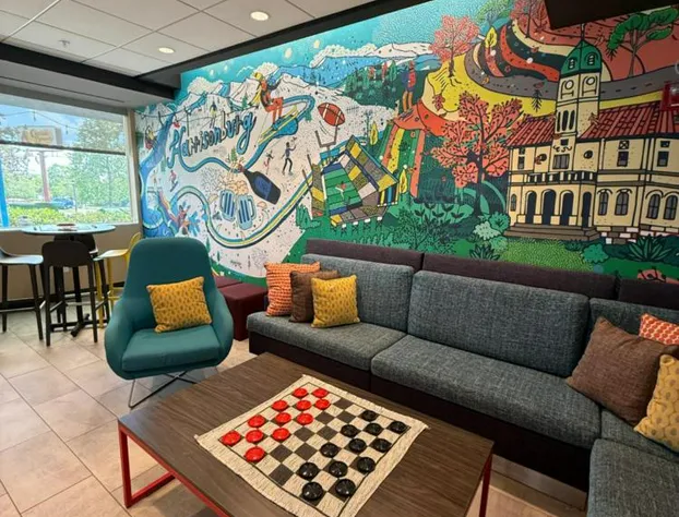 Tru By Hilton Harrisonburg, VA hotel detail image 3