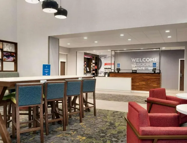 Hampton Inn & Suites Norman Conference Center Area hotel detail image 3