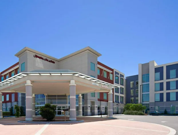 Hampton Inn & Suites Gilroy hotel detail image 1