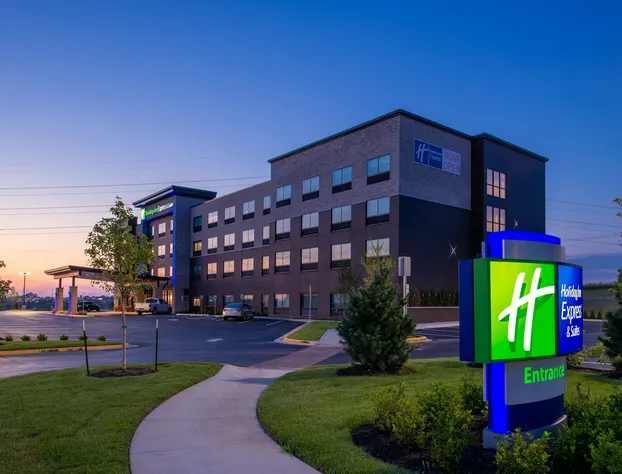 Holiday Inn Express & Suites Olathe West by IHG hotel detail image 1