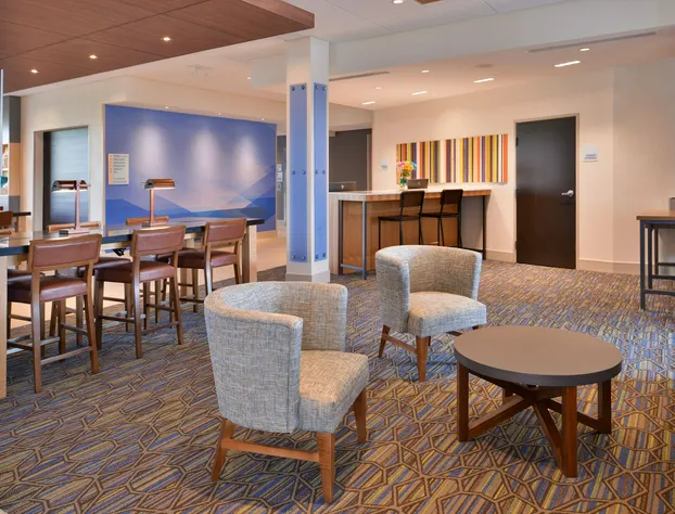 Holiday Inn Express & Suites Olathe West by IHG hotel detail image 4