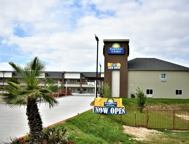 Days Inn & Suites by Wyndham Downtown/University of Houston hotel detail image 2