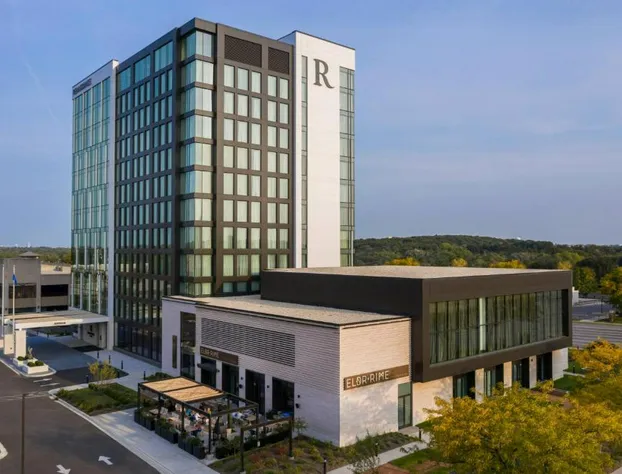 Renaissance Milwaukee West Hotel hotel detail image 2
