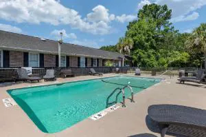 Suburban Studios at the University hotel detail image 1