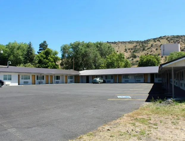 Oregon Trail Inn and Suites hotel detail image 2