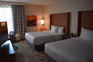 La Quinta Inn & Suites by Wyndham Flagstaff East I-40 hotel detail image 2