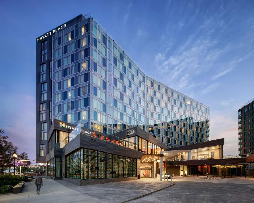 Hyatt Place Boston/Seaport District hotel hero