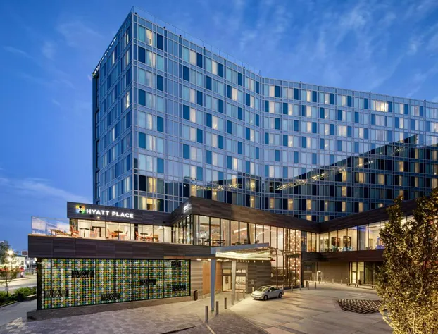 Hyatt Place Boston/Seaport District hotel detail image 1