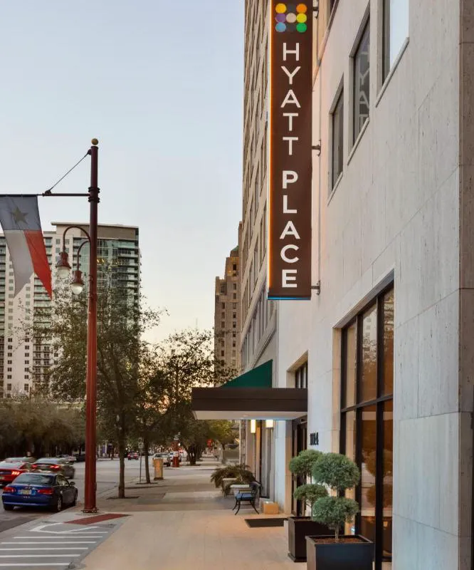 Hyatt Place Houston Downtown hotel hero