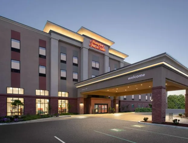 Hampton Inn & Suites Watsonville hotel detail image 1