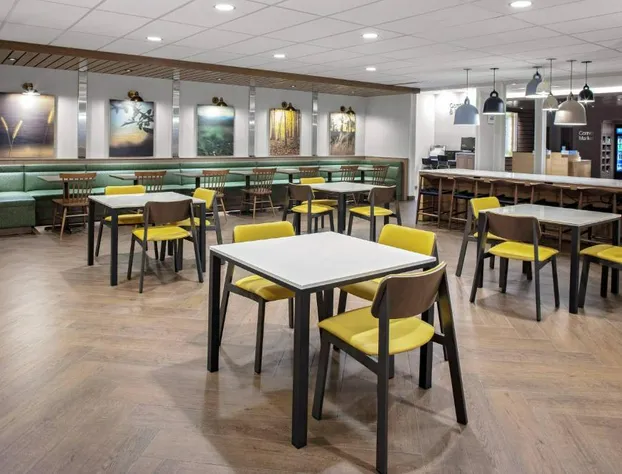 Fairfield Inn & Suites by Marriott Indianapolis Greenfield hotel detail image 4