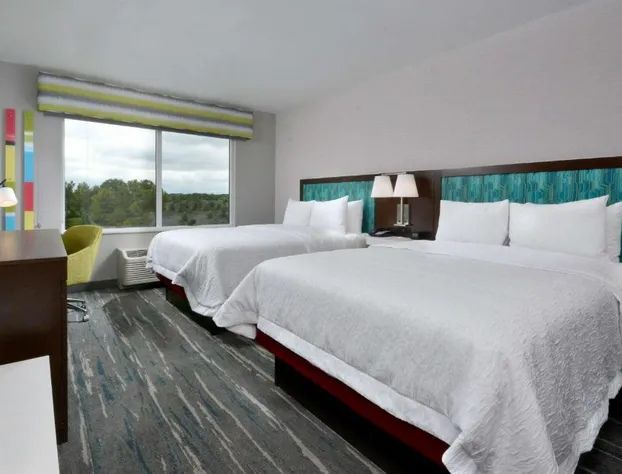 Hampton Inn & Suites by HIlton Charlotte North I 485 hotel detail image 4