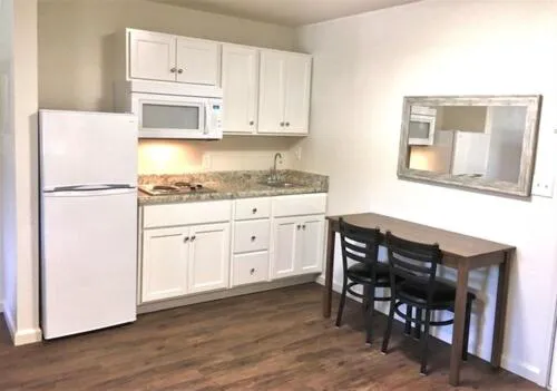 Stay Plus Extended Stay Suites hotel detail image 1