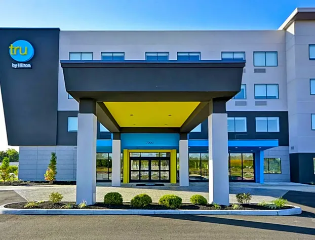 Tru by Hilton Huber Heights hotel detail image 1