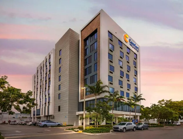 Comfort Inn & Suites Miami International Airport hotel detail image 2