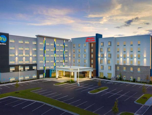 Hampton Inn & Suites Charlotte Airport Lake Pointe hotel detail image 1