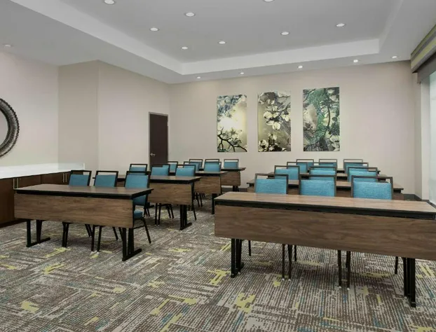 Hampton Inn & Suites Charlotte Airport Lake Pointe hotel detail image 2