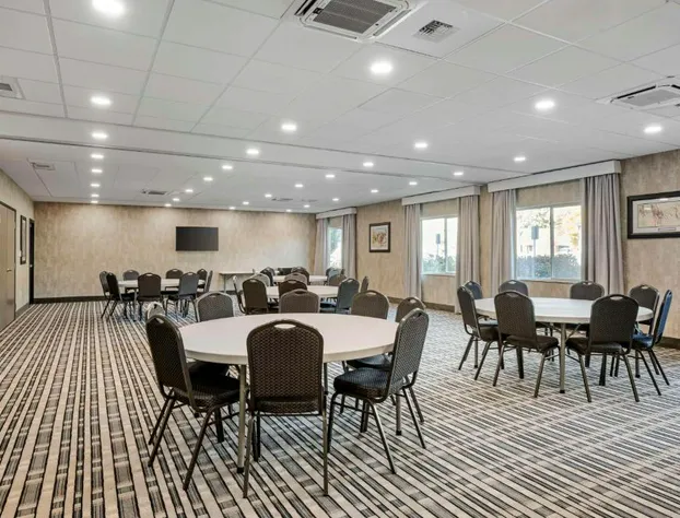 Best Western Plus The Inn at Hells Canyon hotel detail image 1