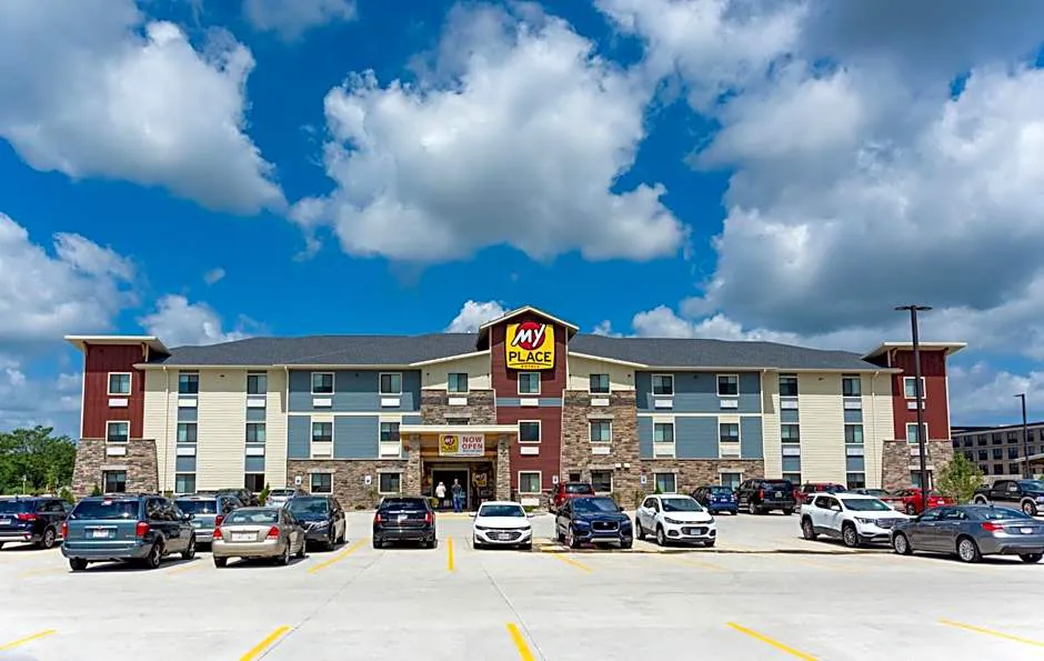 My Place Hotel - Mount Pleasant hotel hero