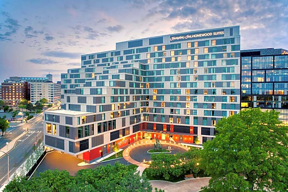 Hampton Inn Boston Seaport District hotel hero