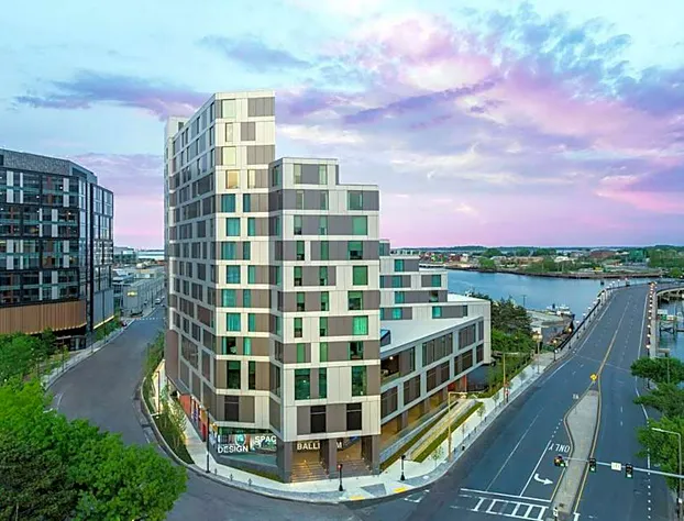 Hampton Inn Boston Seaport District hotel detail image 2