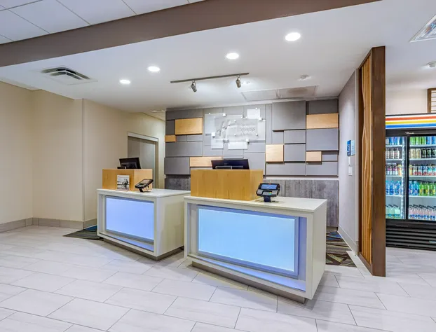 Holiday Inn Express & Suites Elkhart North by IHG hotel detail image 4