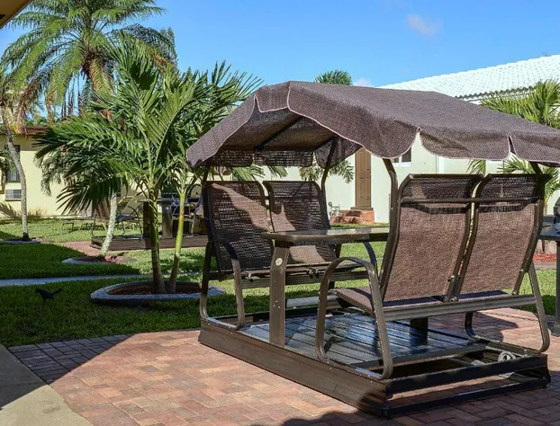 Shell Motel hotel detail image 2