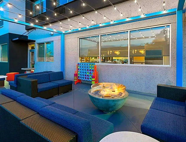 Tru by Hilton Spartanburg hotel detail image 2