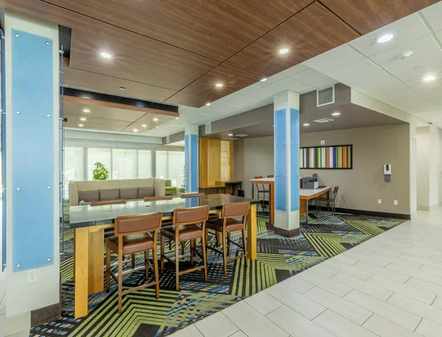 Holiday Inn Express & Suites Lindale – Tyler by IHG hotel detail image 4