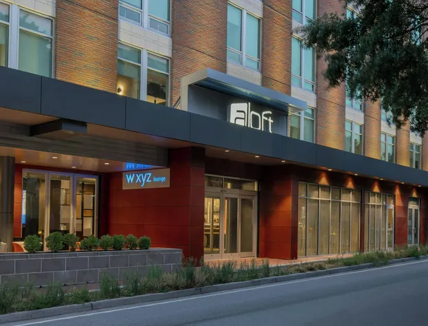 Aloft Savannah Downtown Historic District hotel detail image 1