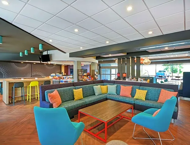 TRU by Hilton Denver hotel detail image 3