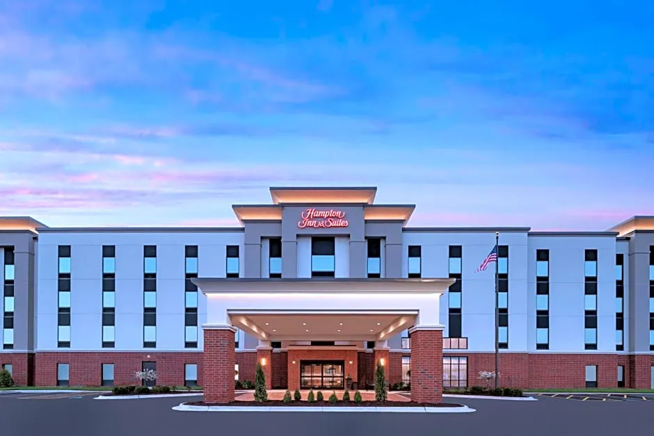 Hampton Inn & Suites Bridgeview Chicago hotel hero