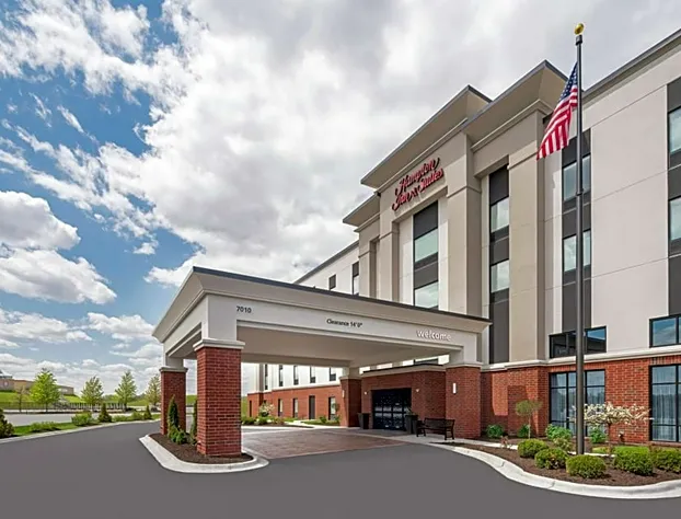 Hampton Inn & Suites Bridgeview Chicago hotel detail image 1