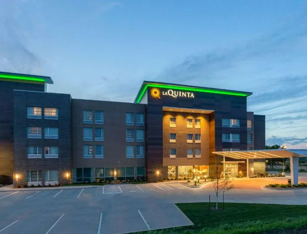 La Quinta by Wyndham Altoona Des Moines hotel detail image 1