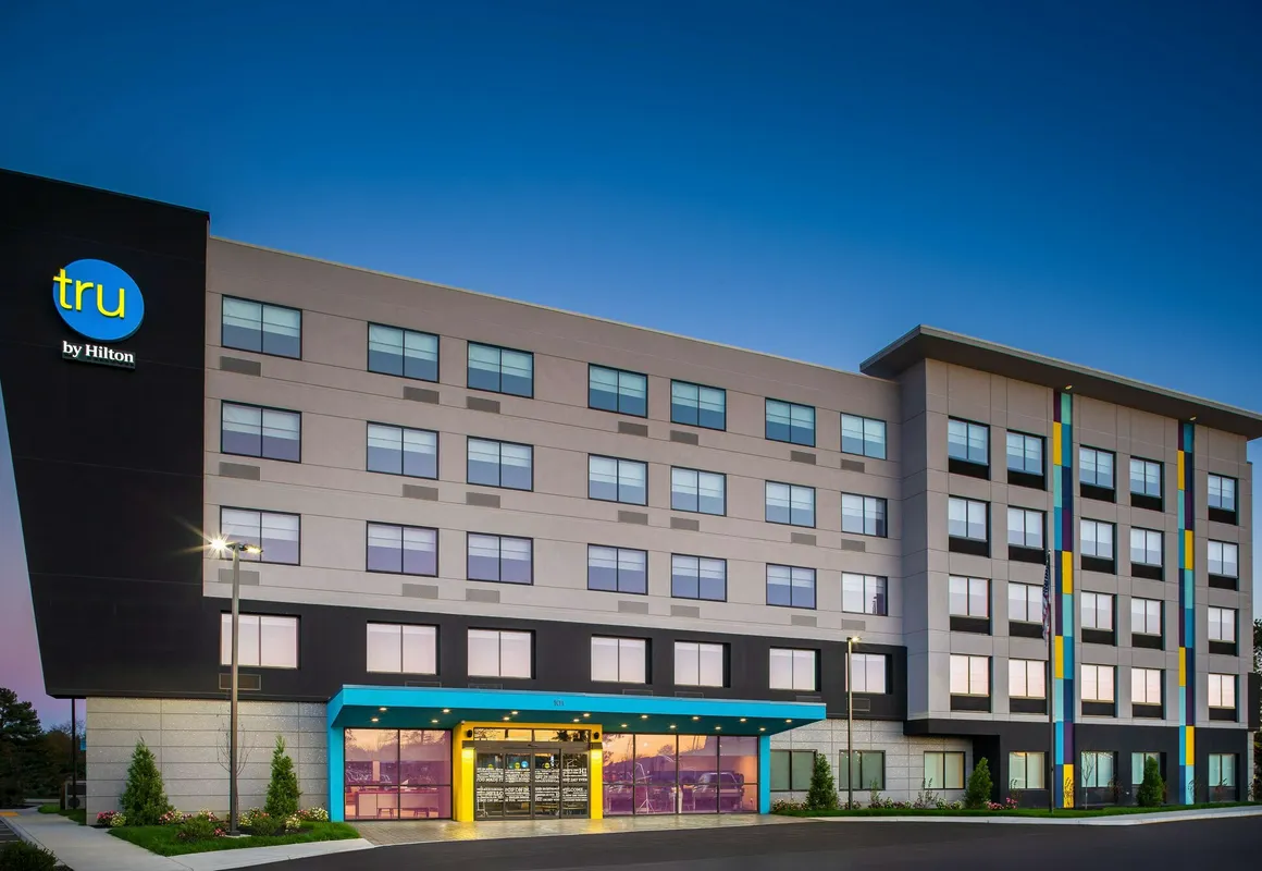 Tru by Hilton Ashland hotel hero
